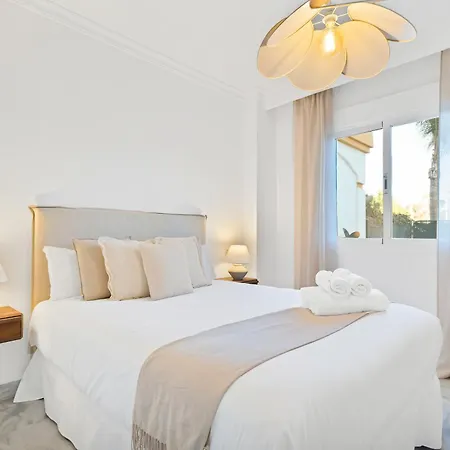 Ivory Banus - Luxury & Prime Location