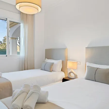 Ivory Banus - Luxury & Prime Location Marbella