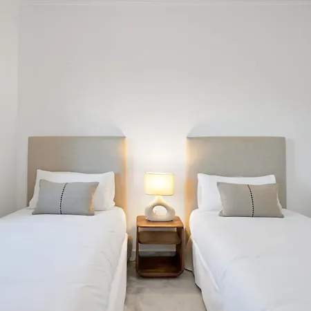 Ivory Banus - Luxury & Prime Location