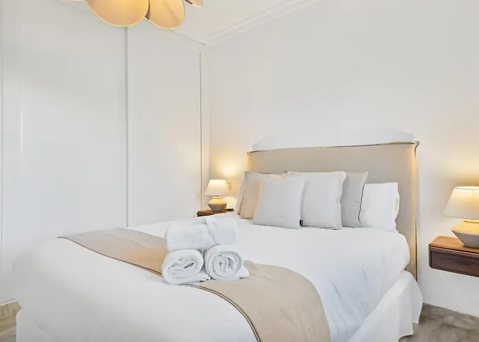 Ivory Banus - Luxury & Prime Location Apartment *