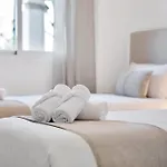 Ivory Banus - Luxury & Prime Location *
