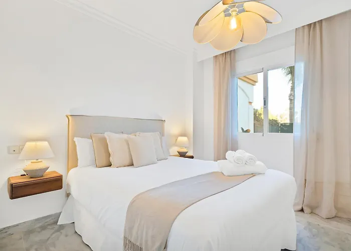 Ivory Banus - Luxury & Prime Location